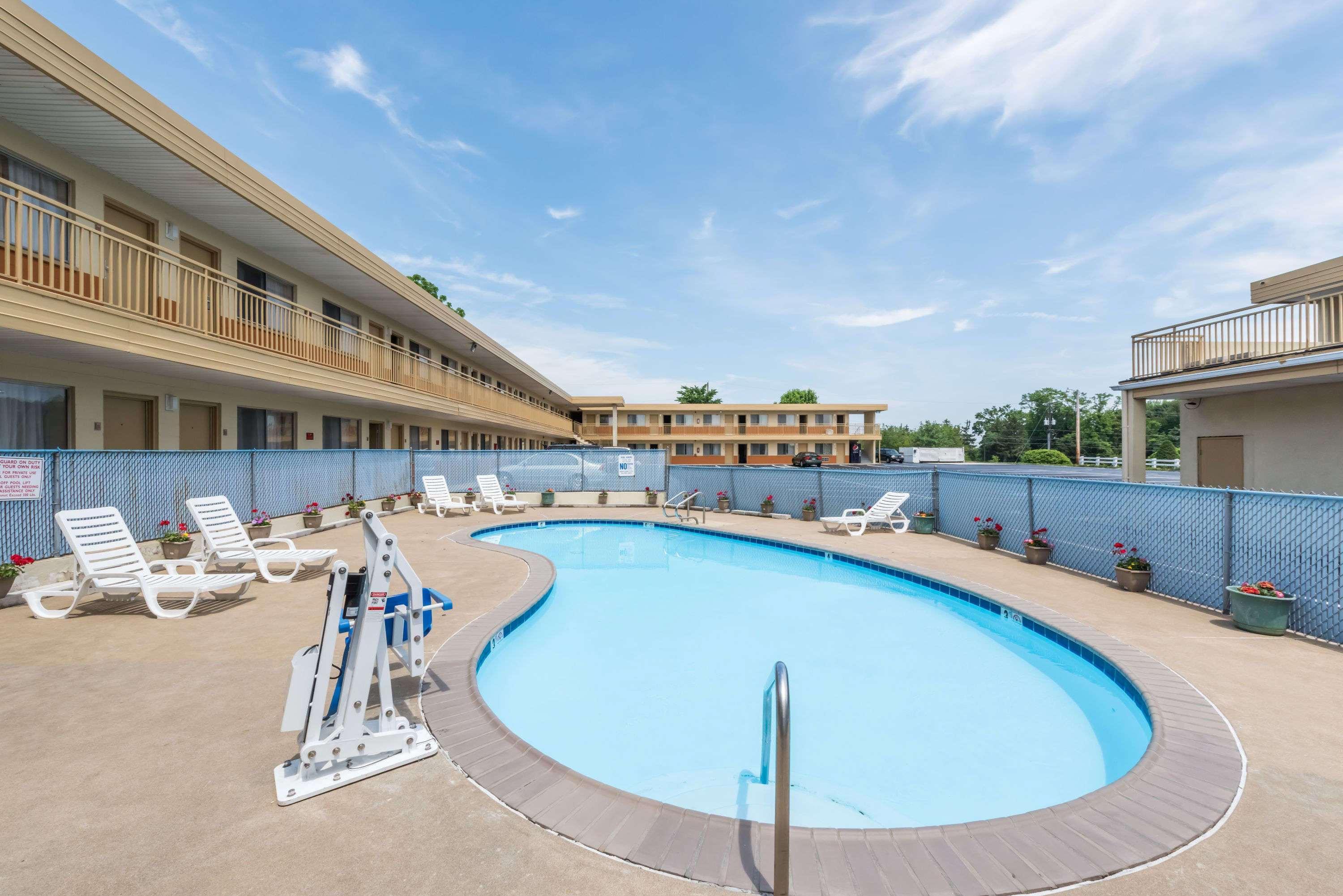 Red Carpet Inn Ланкастер Экстерьер фото